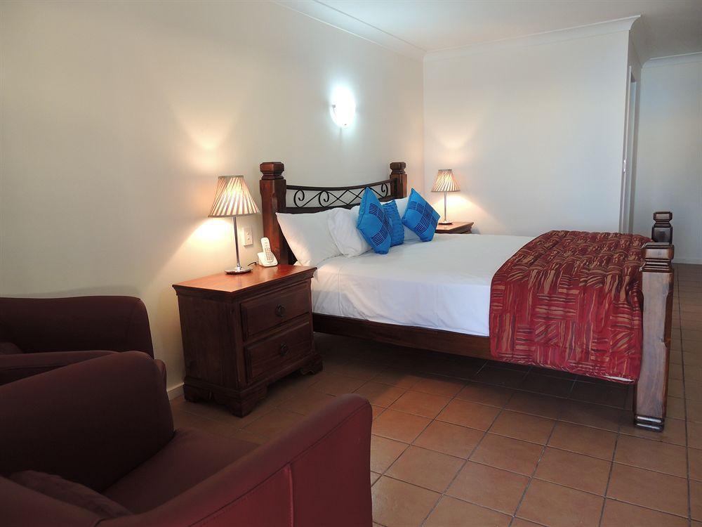 בונדברג Sugar Country Motor Inn מראה חיצוני תמונה