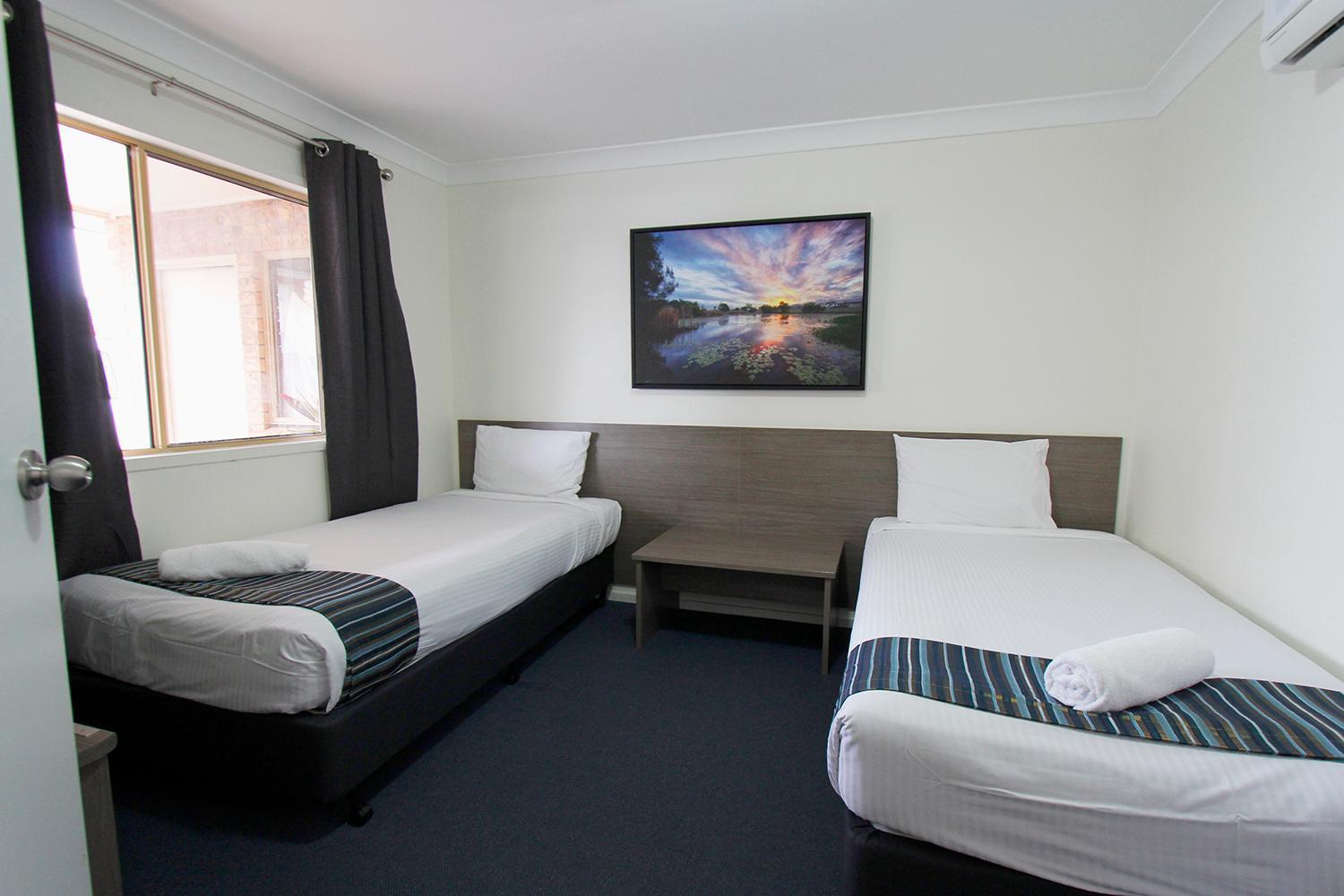 בונדברג Sugar Country Motor Inn מראה חיצוני תמונה